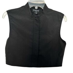 PrettyLittleThing Sleeveless Crop Vest